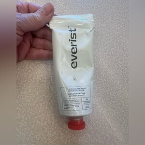 Everist White Conditioner Concentrate - Hydrating Hair Treatment